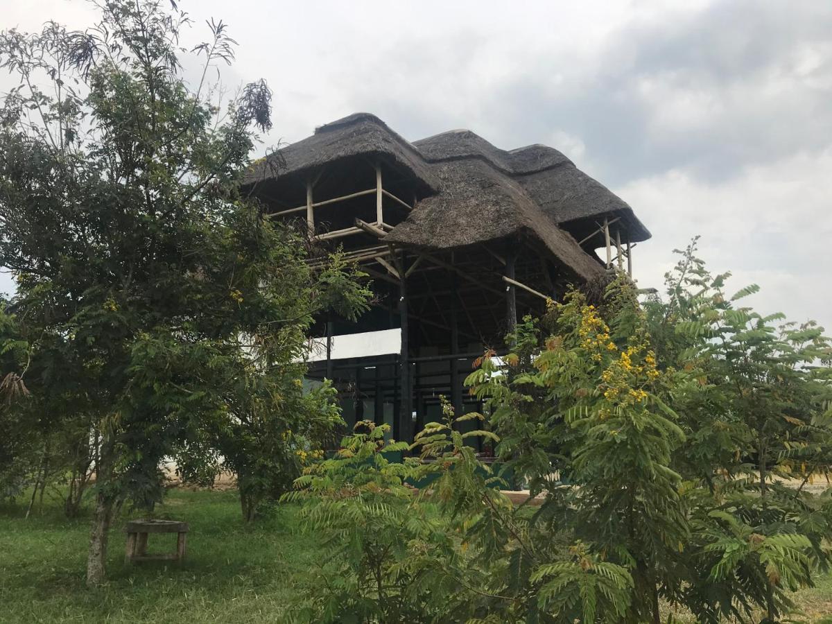 Enshama Game Lodge And Campsite Katunguru Kültér fotó